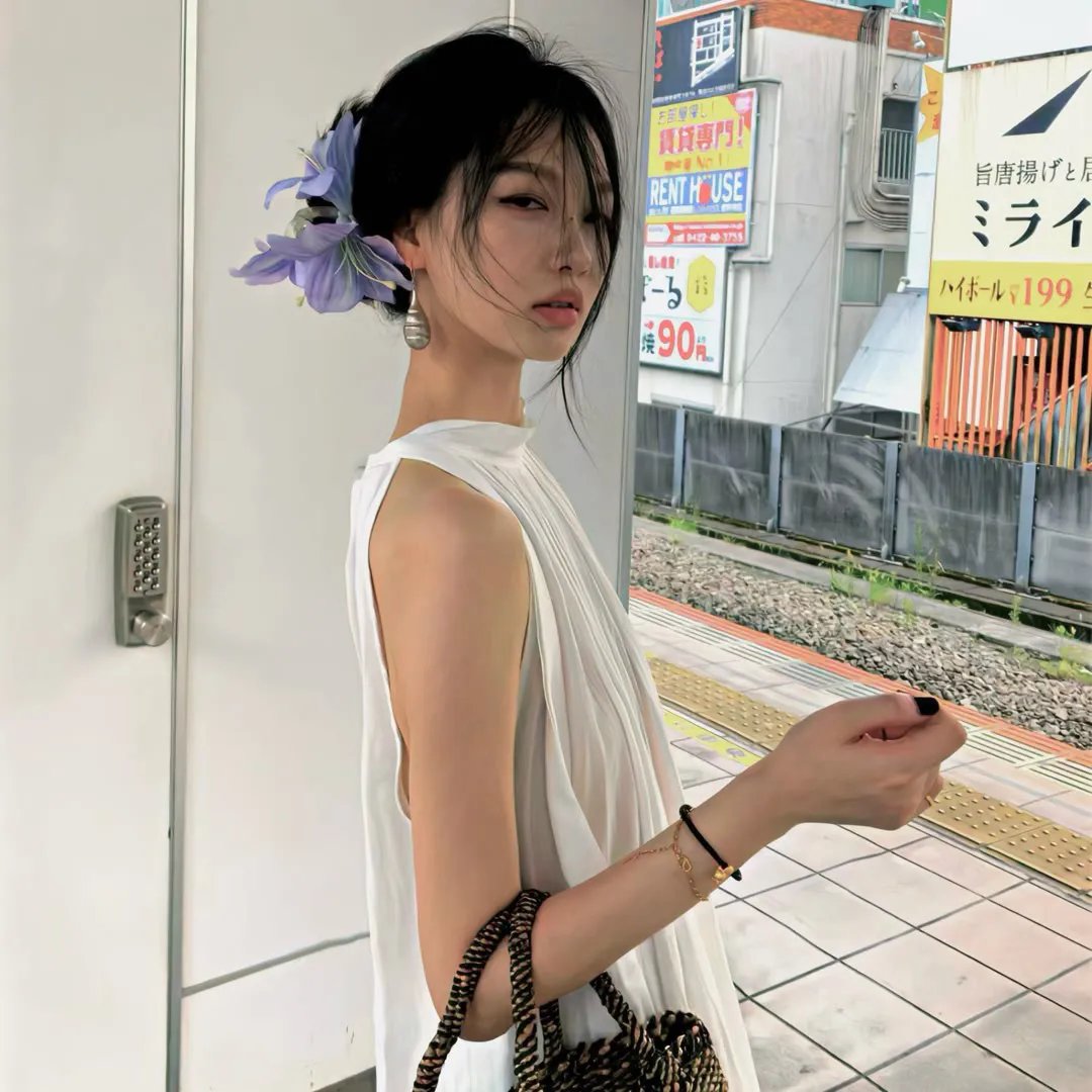 死后八年女帝命我迎敌