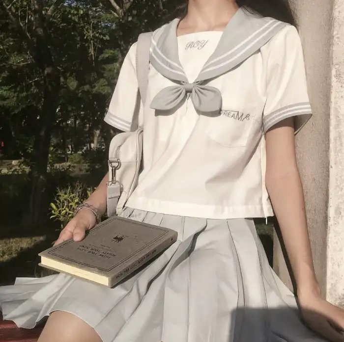 鱼跃龙门